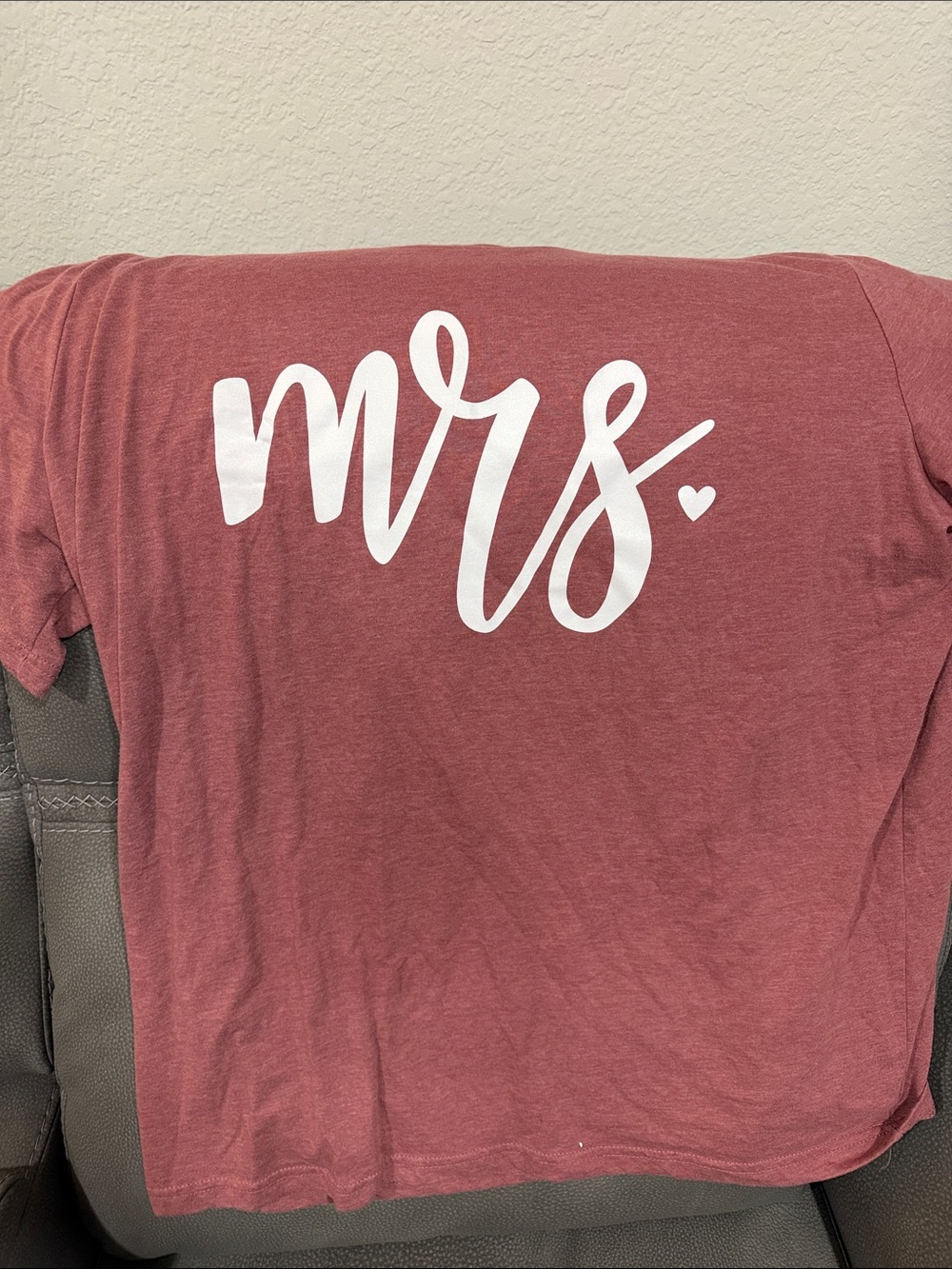 Mrs.   T-shirt red